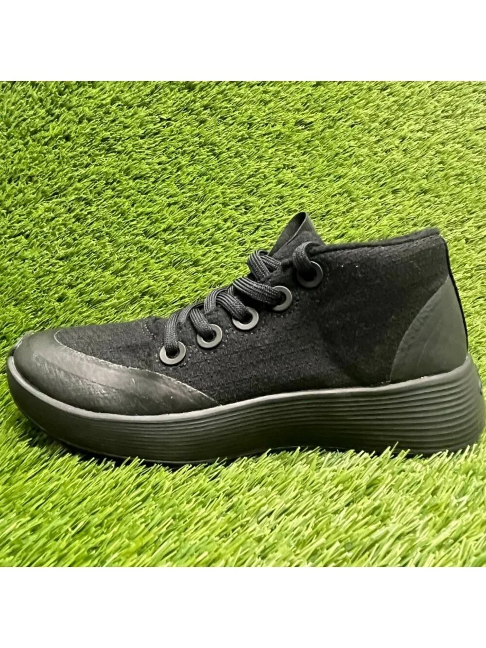 Allbirds Wool Runner-Up Protect Womens Size 5.5 Black Athletic Shoes Sneakers